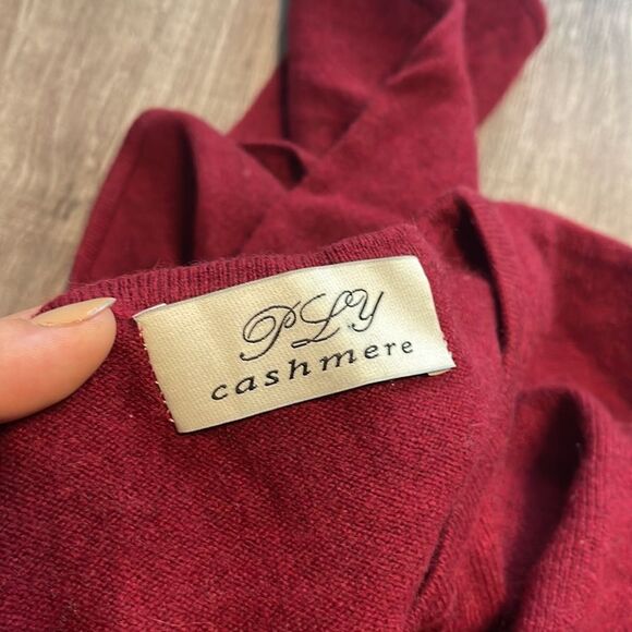 PLY Cashmere Women’s sweater . NEW - Picture 4 of 4